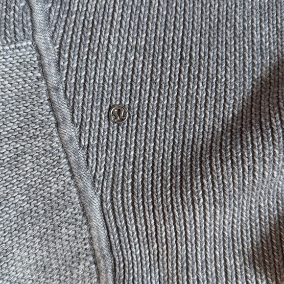 Lululemon Vestigan in Heathered Medium Grey / Heathered Angel Wing - Picture 12 of 13